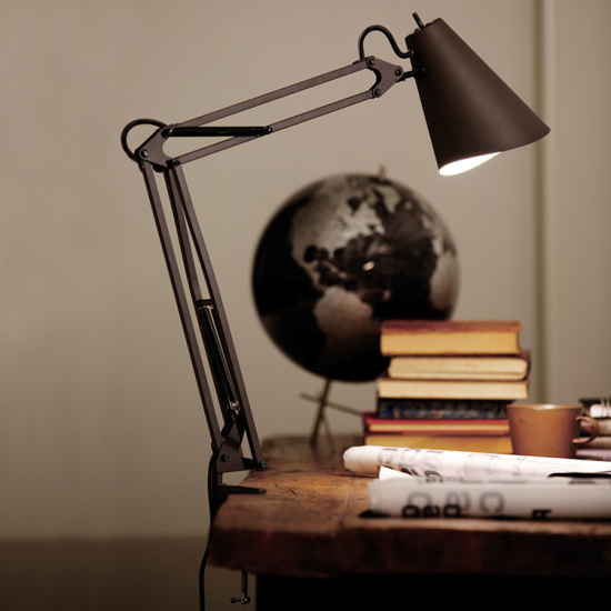 Snail desk-arm light DESKTOP LAMP | ARTWORKSTUDIO 公式オンライン